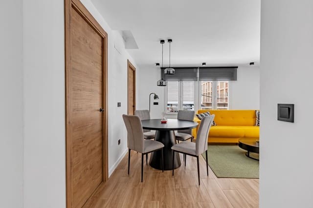 3 soveværelse Lejlighed til salg i Playa del Cura, Torrevieja med garage - € 259.900 (Ref: 9000936)