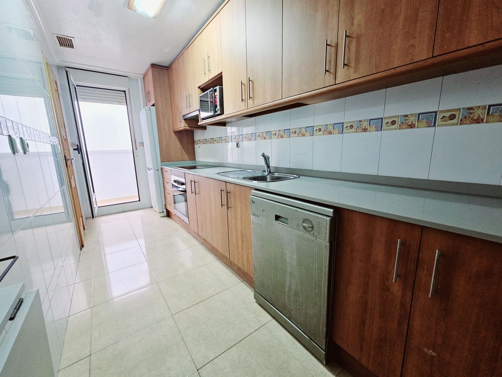 3 soveværelse Lejlighed til salg i Torrevieja - € 154.900 (Ref: 9007288)