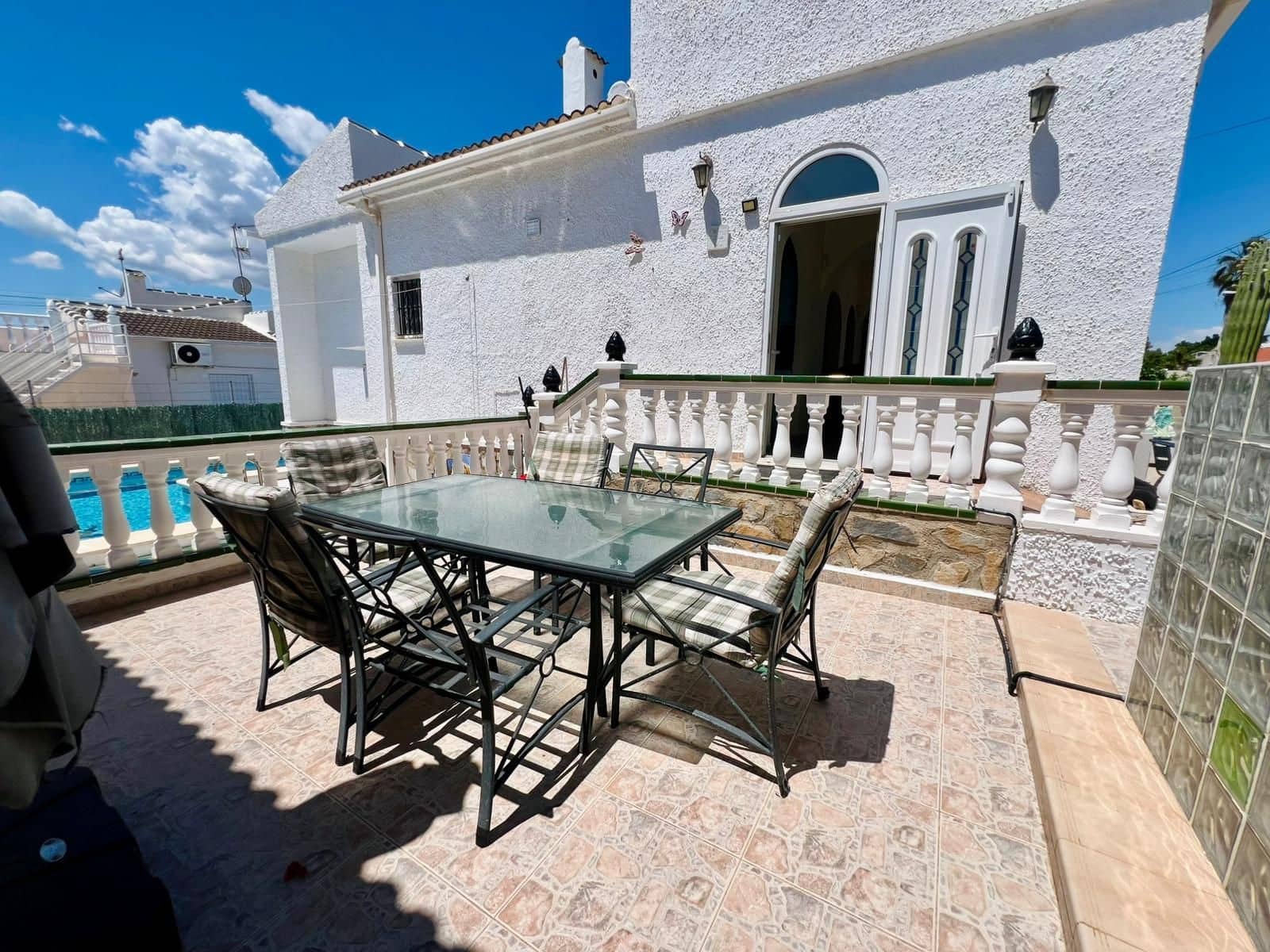 2 bedroom Villa for sale in Torrevieja with pool - € 239,995 (Ref: 9017197)