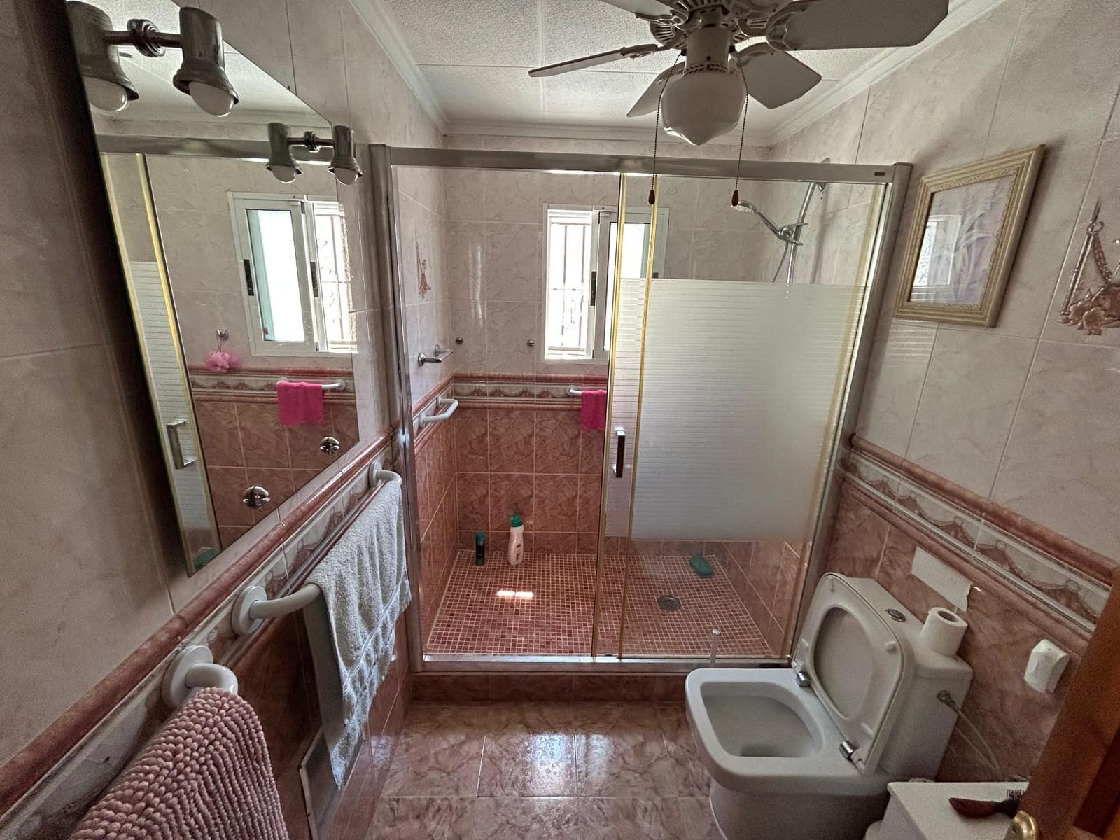 2 bedroom Villa for sale in Torrevieja with pool - € 239,995 (Ref: 9017197)