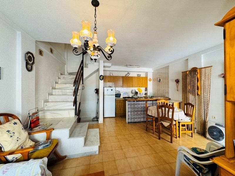 3 soveværelse Semi-Rækkehus til salg i Torrevieja - € 159.000 (Ref: 9022994)