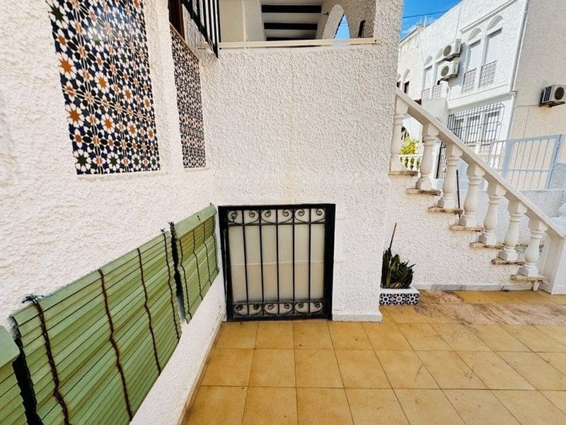 3 soveværelse Semi-Rækkehus til salg i Torrevieja - € 159.000 (Ref: 9022994)