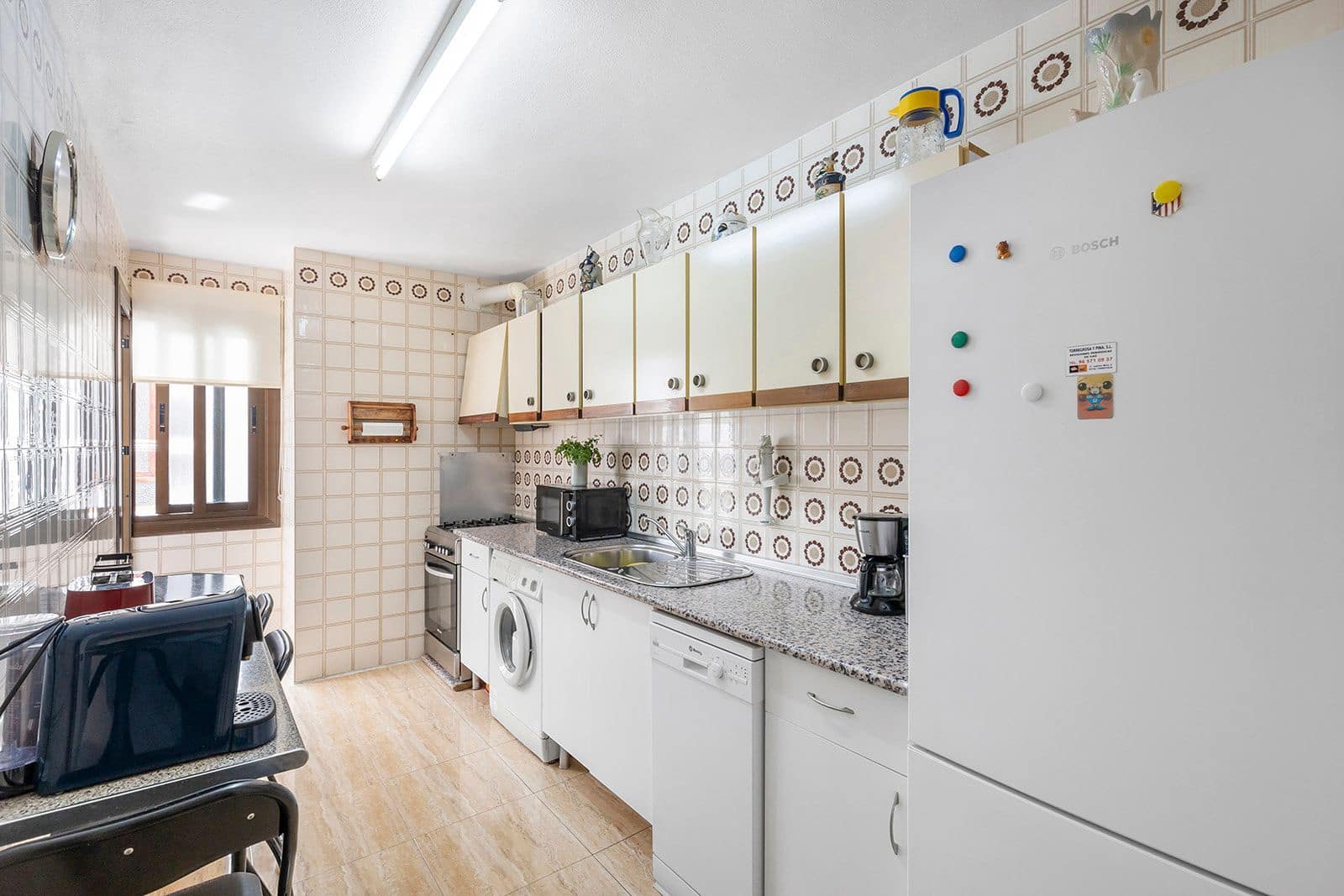 Apartamento de 3 habitaciones en Torrevieja en venta con garaje - 164.900 € (Ref: 9062160)