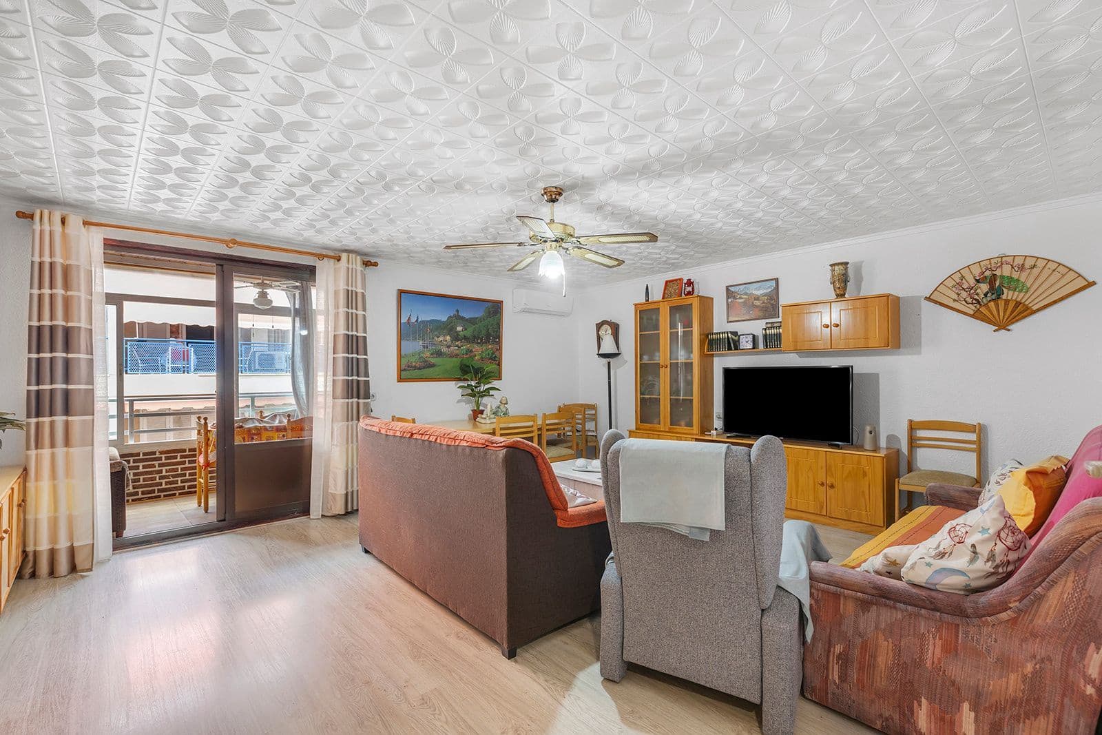 Apartamento de 3 habitaciones en Torrevieja en venta con garaje - 164.900 € (Ref: 9062160)