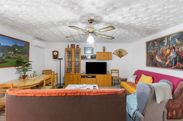 Apartamento de 3 habitaciones en Playa del Acequión, Torrevieja en venta con garaje - 164.900 € (Ref: 9062160)