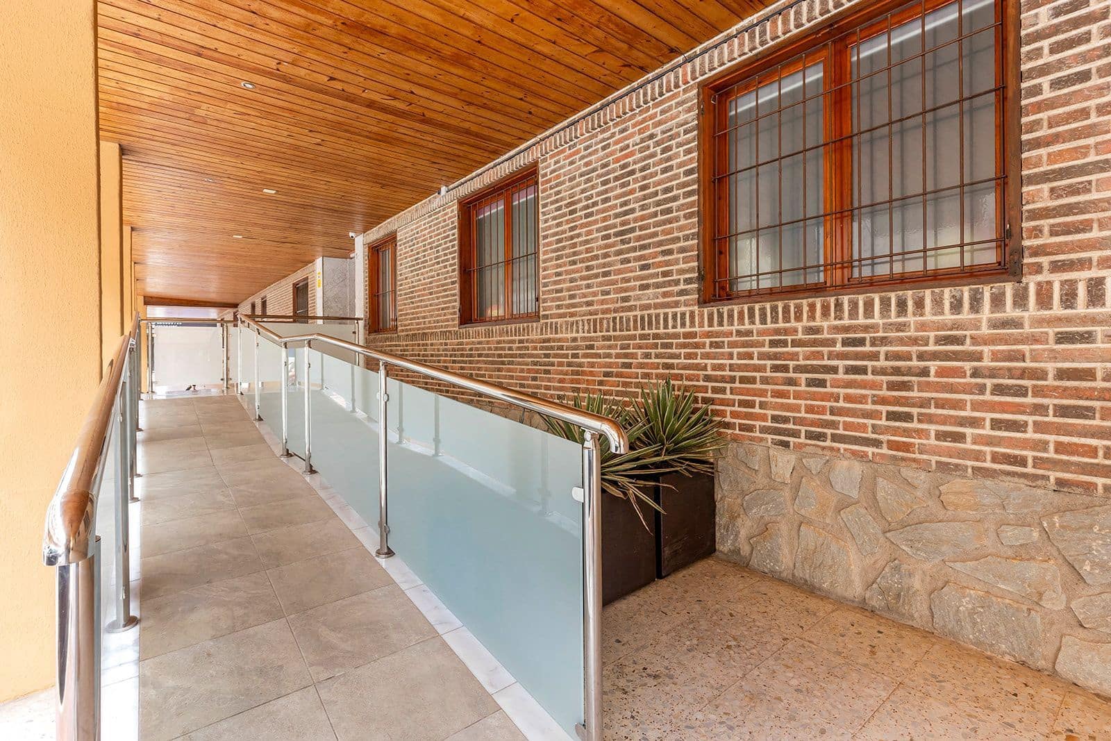 Apartamento de 3 habitaciones en Torrevieja en venta con garaje - 164.900 € (Ref: 9062160)