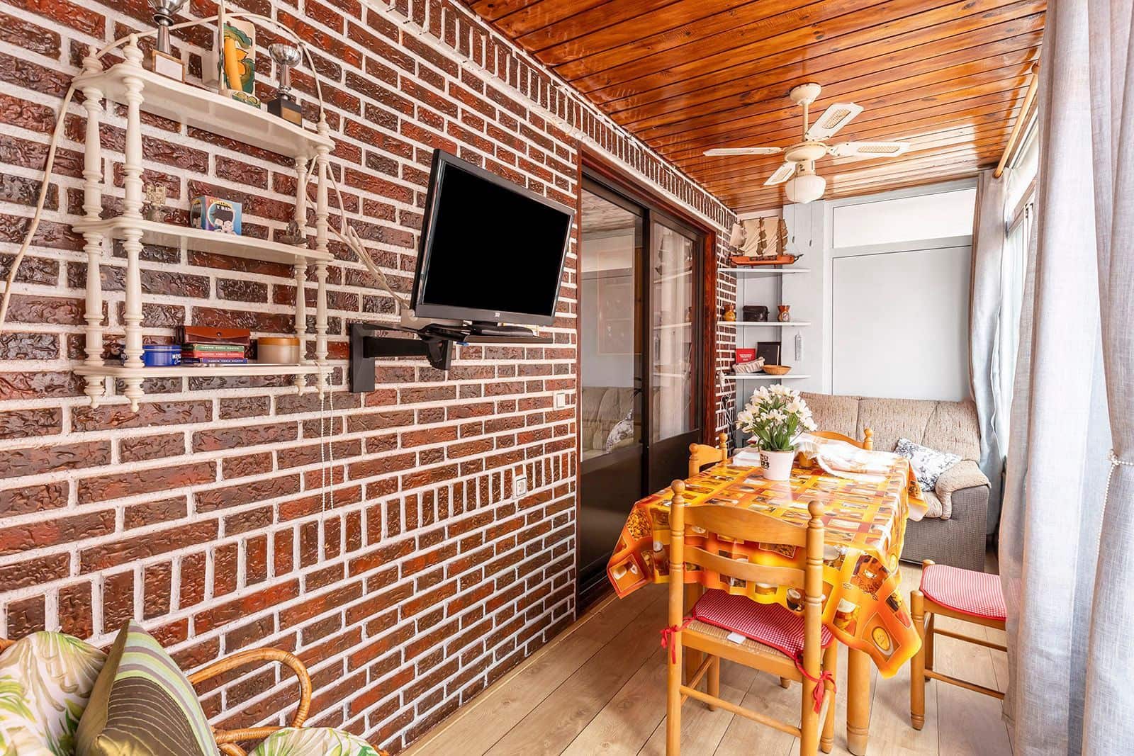 Apartamento de 3 habitaciones en Torrevieja en venta con garaje - 164.900 € (Ref: 9062160)