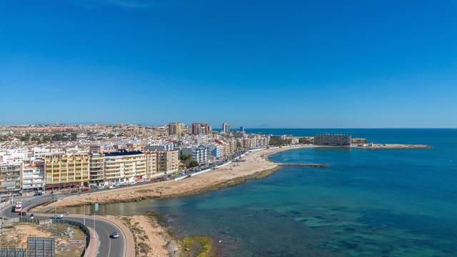 2 soveværelse Penthouse til salg i Playa del Cura, Torrevieja med swimmingpool - € 150.000 (Ref: 9095998)