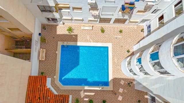 2 soveværelse Penthouse til salg i Playa del Cura, Torrevieja med swimmingpool - € 150.000 (Ref: 9095998)