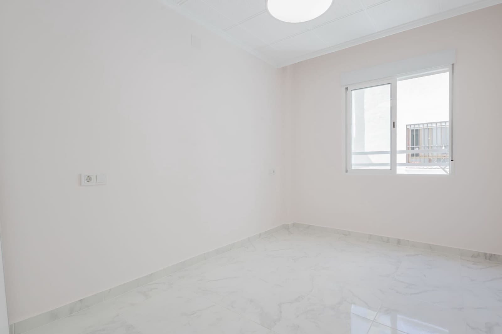 3 camera da letto Appartamento in vendita in Torrevieja con piscina - 345.000 € (Rif: 9102743)