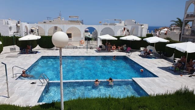 2 quarto Apartamento para venda em Cabo Cervera, Torrevieja com piscina - 135 000 € (Ref: 9111876)