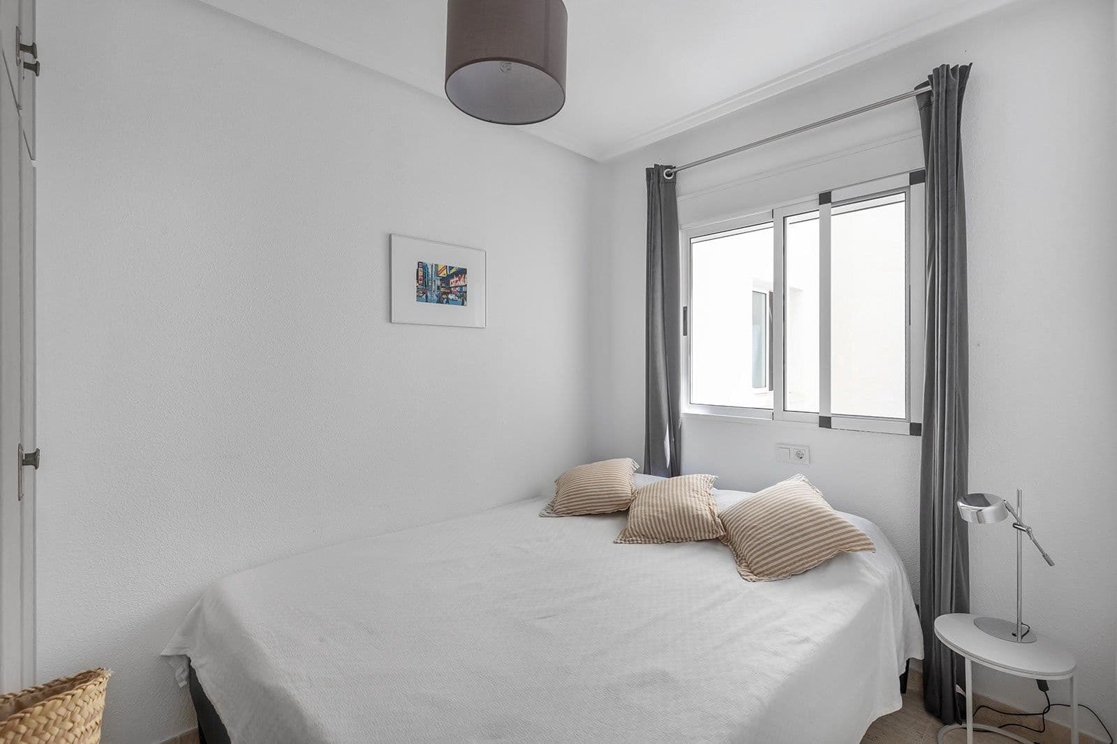 3 soveværelse Lejlighed til salg i Torrevieja med garage - € 169.900 (Ref: 9165534)