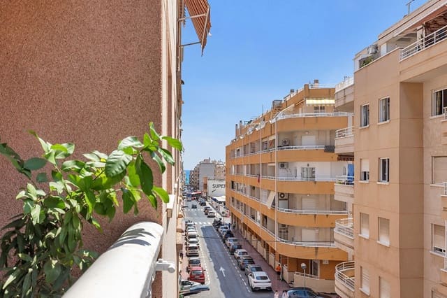 3 soveværelse Lejlighed til salg i Antonio Machado, Torrevieja med garage - € 169.900 (Ref: 9165534)