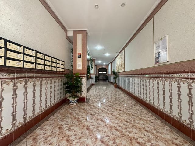 2 bedroom Apartment for sale in Gaspar Perelló, Torrevieja with garage - € 187,500 (Ref: 9195305)