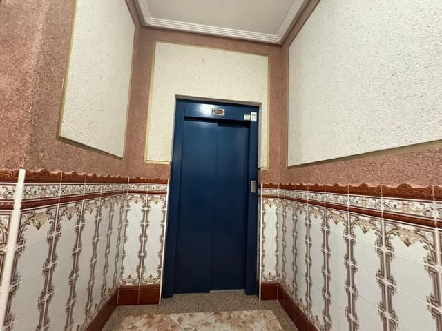 2 bedroom Apartment for sale in Gaspar Perelló, Torrevieja with garage - € 187,500 (Ref: 9195305)