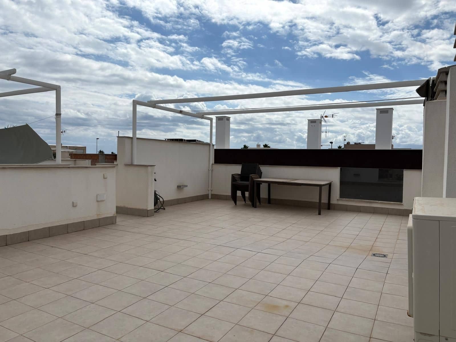 2 soverom Leilighet til salgs i Torre de la Horadada med svømmebasseng garasje - € 287 000 (Ref: 9291073)