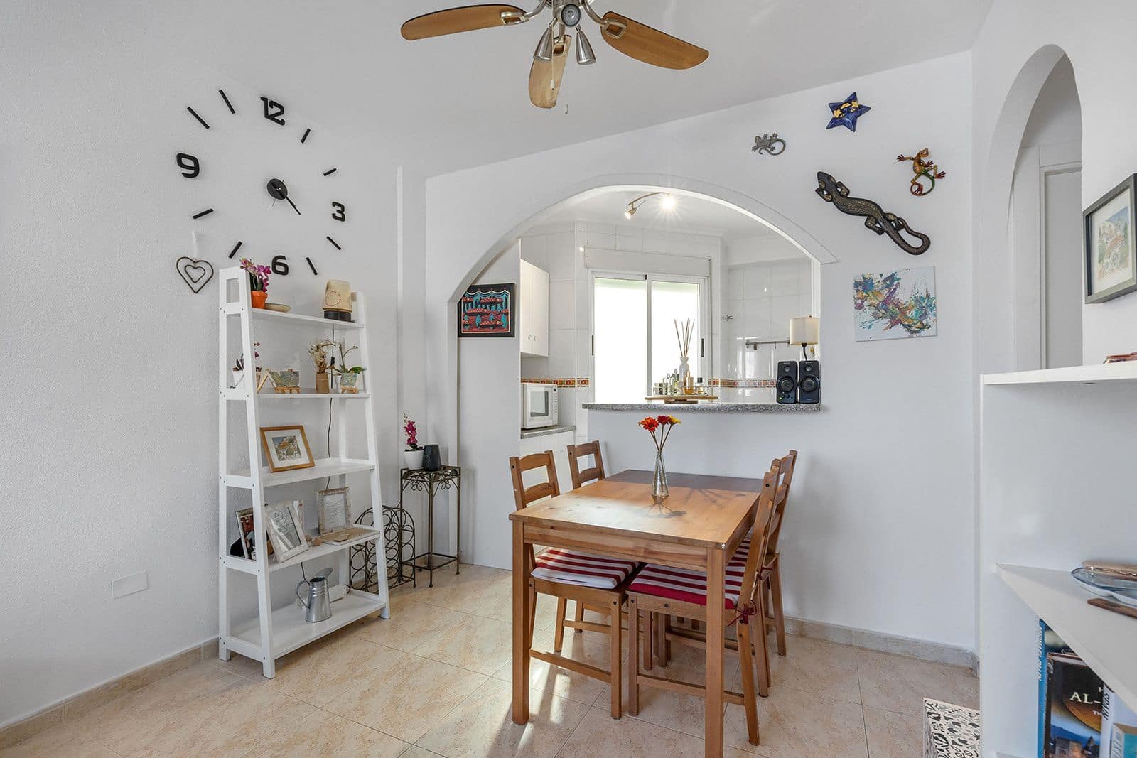 2 bedroom Bungalow for sale in Torrevieja with pool - € 149,000 (Ref: 9294207)