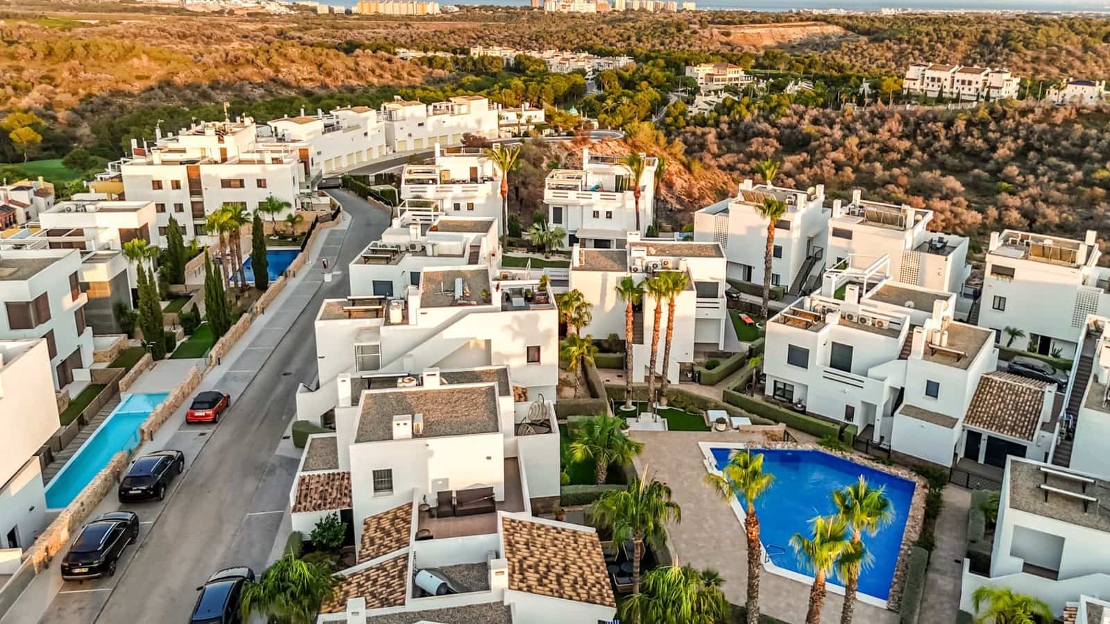 2 soveværelse Penthouse til salg i Orihuela Costa med swimmingpool - € 365.000 (Ref: 9310518)
