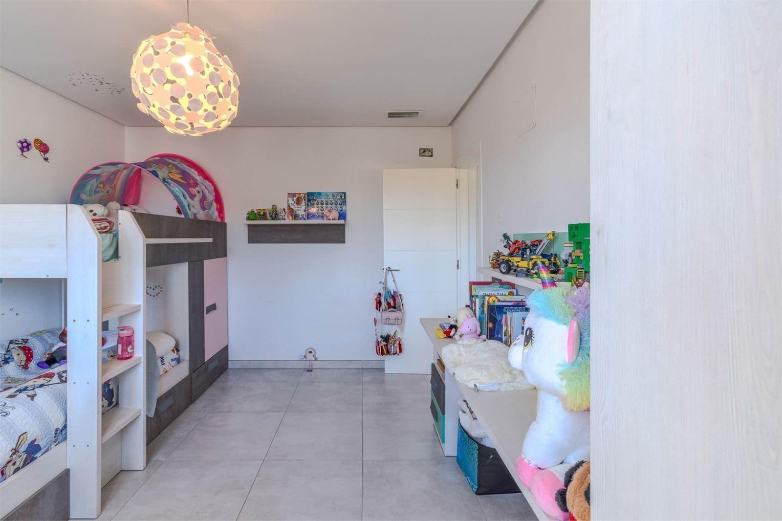 4 camera da letto Villa in vendita in Torrevieja con piscina garage - 495.000 € (Rif: 9330191)