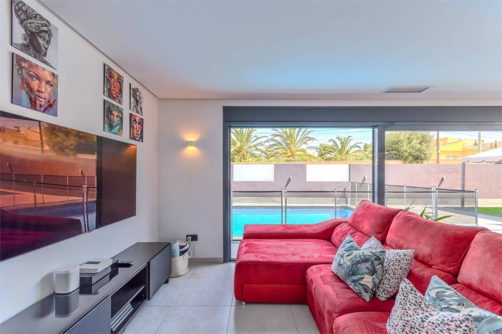 4 camera da letto Villa in vendita in Torrevieja con piscina garage - 495.000 € (Rif: 9330191)