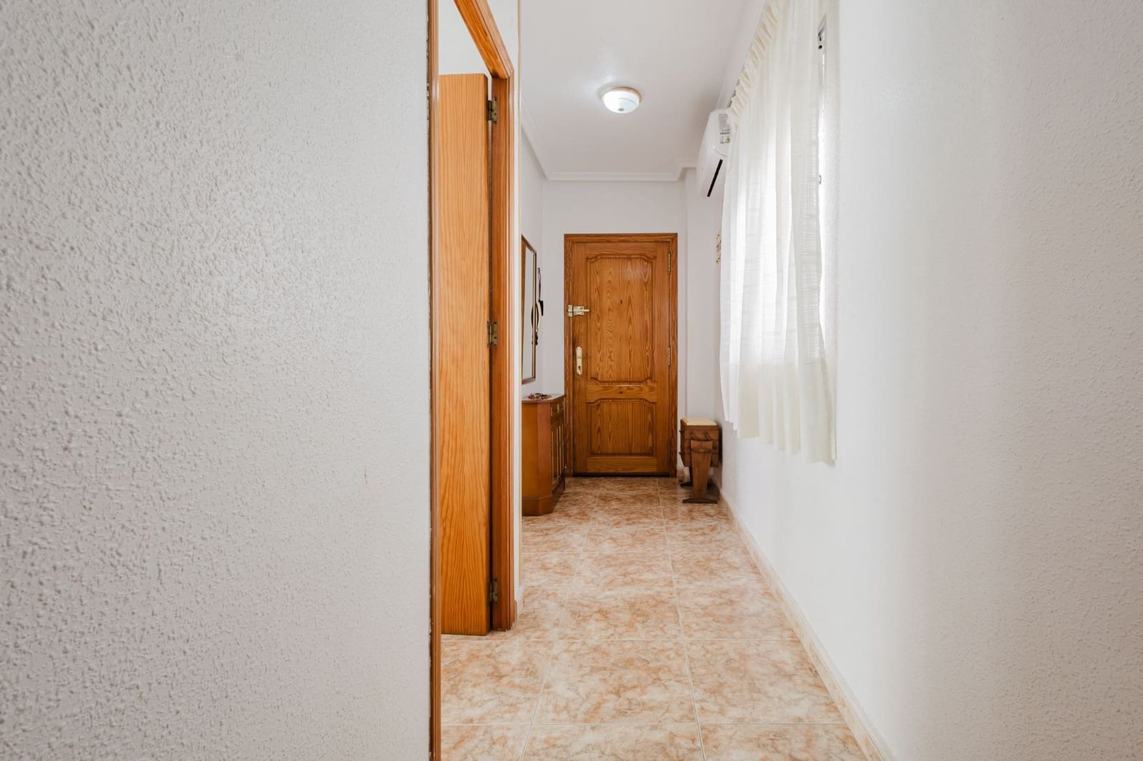 Ático de 2 habitaciones en Torrevieja en venta con garaje - 149.500 € (Ref: 9361998)