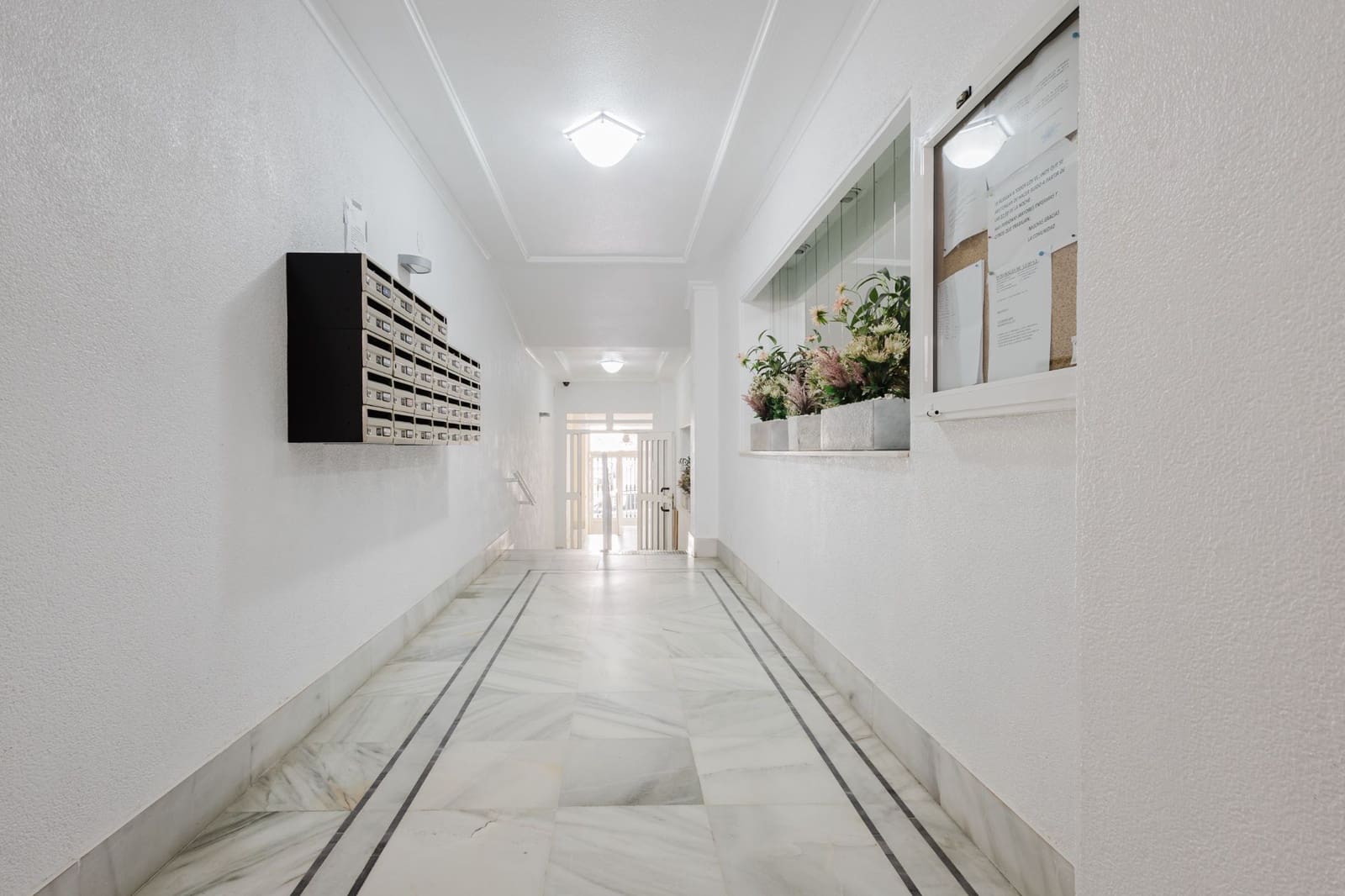 Ático de 2 habitaciones en Torrevieja en venta con garaje - 149.500 € (Ref: 9361998)