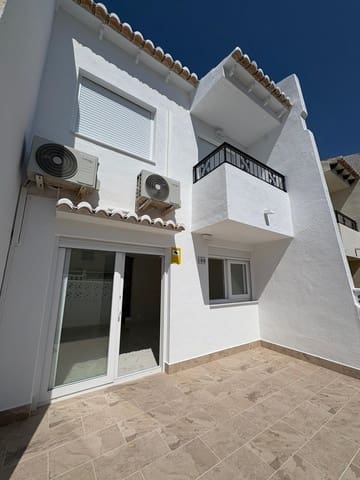 3 soverom Kjedet enebolig til salgs i Los Balcones - Los Altos, Torrevieja med svømmebasseng garasje - € 229 000 (Ref: 9403164)