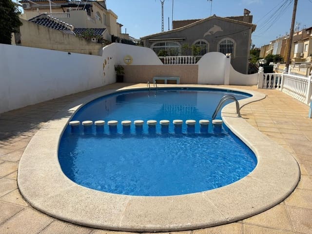 3 soverom Kjedet enebolig til salgs i Los Balcones - Los Altos, Torrevieja med svømmebasseng garasje - € 229 000 (Ref: 9403164)