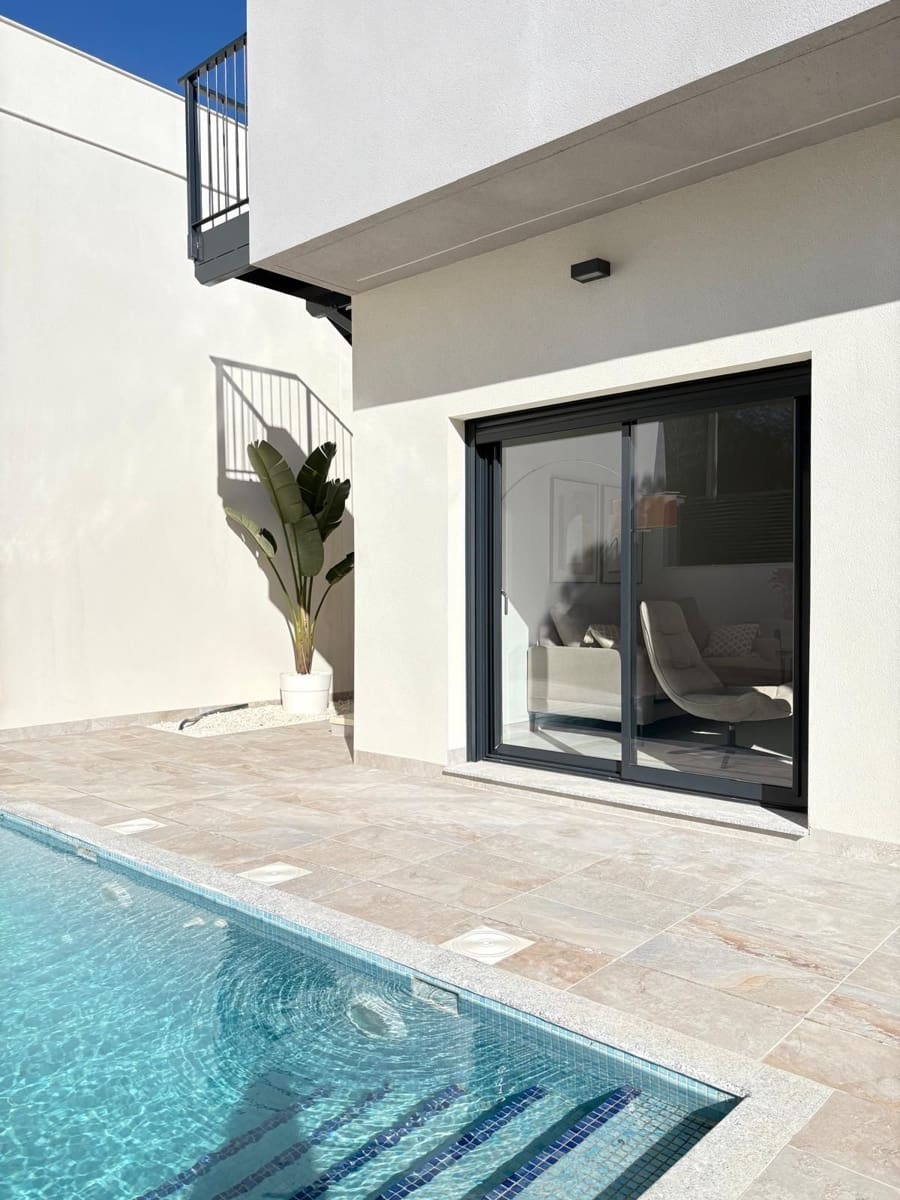 3 bedroom Villa for sale in Pilar de la Horadada with pool garage - € 422,500 (Ref: 9501907)