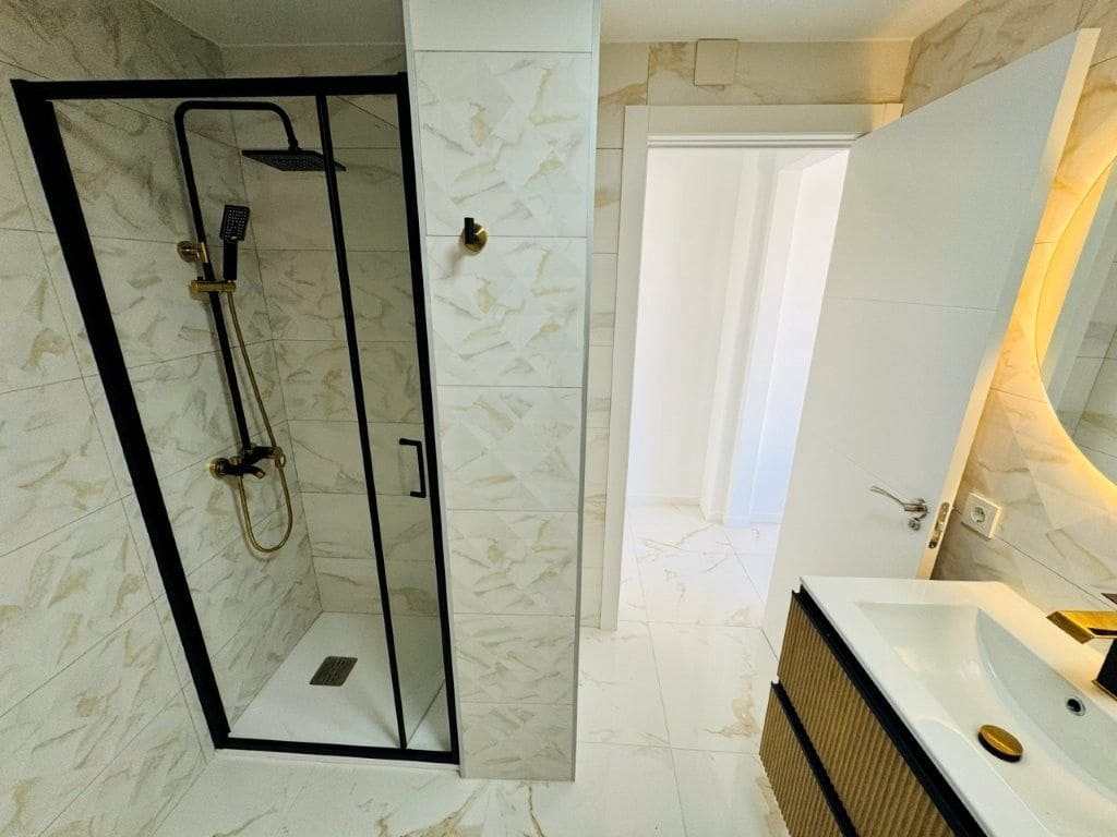 3 Zimmer Apartment zu verkaufen in Torrevieja - 197.000 € (Ref: 9513247)