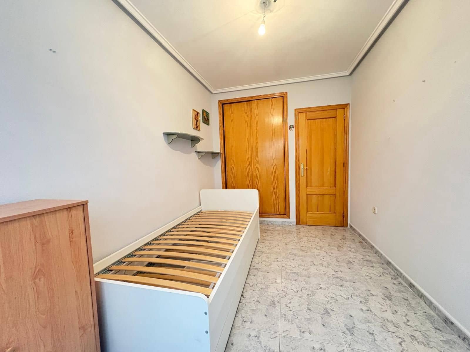 2 quarto Apartamento para venda em Torrevieja com piscina - 140 000 € (Ref: 9526201)