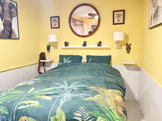 Chalet de 3 habitaciones en Pilar de la Horadada en venta con piscina garaje - 450.000 € (Ref: 9540843)