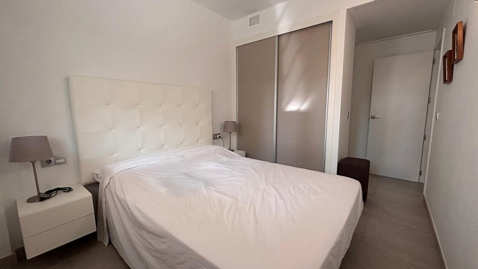 2 sypialnia Apartament na sprzedaż w Torrevieja z basenem garażem - 253 000 € (Ref: 9543114)