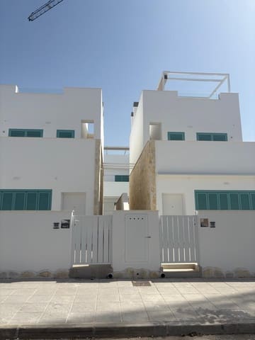 Bungalow de 3 habitaciones en Torre de la Horadada, Pilar de la Horadada en venta con piscina garaje - 380.000 € (Ref: 9547800)
