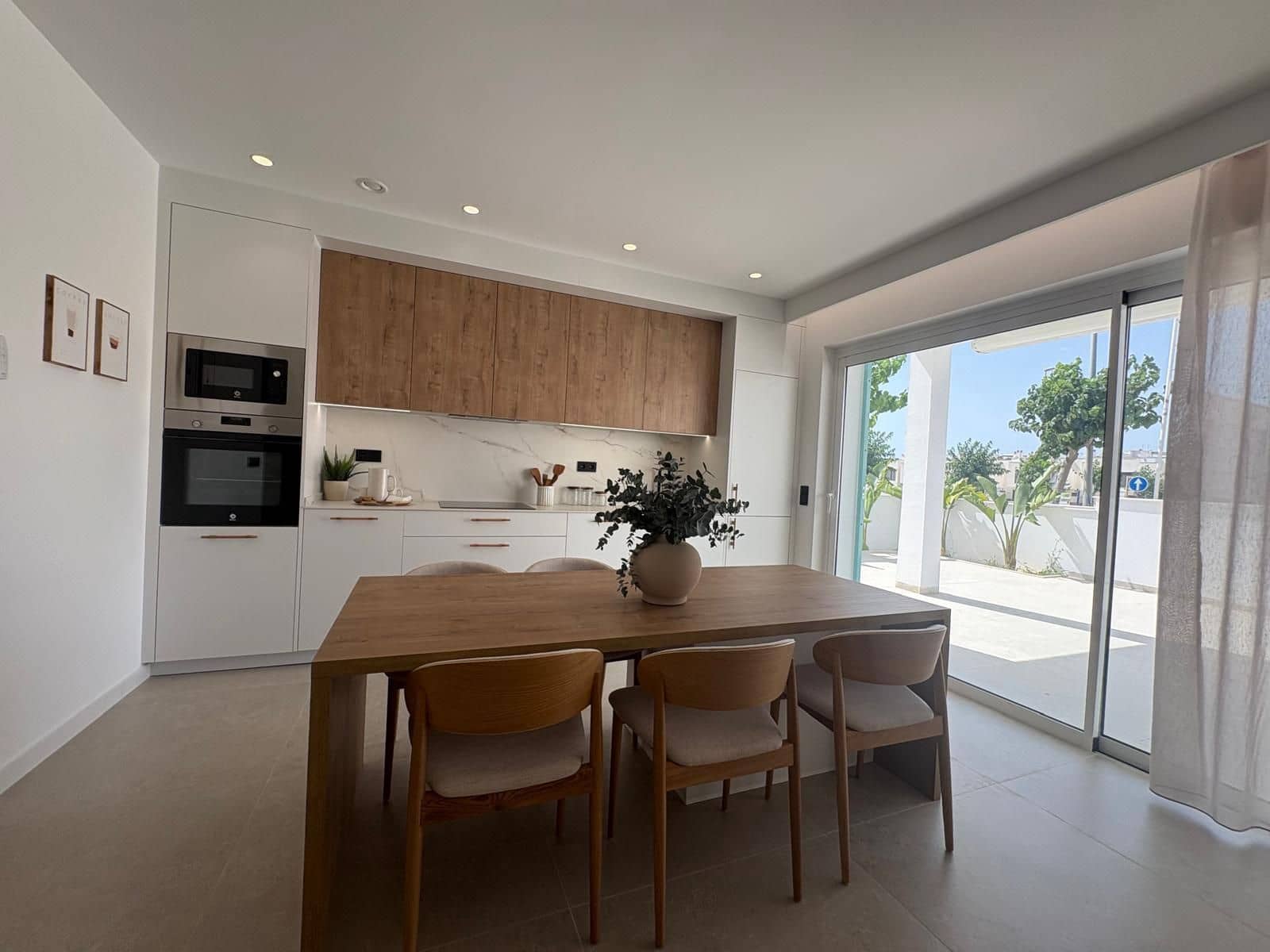 Bungalow de 3 habitaciones en Torre de la Horadada en venta con piscina garaje - 380.000 € (Ref: 9547800)