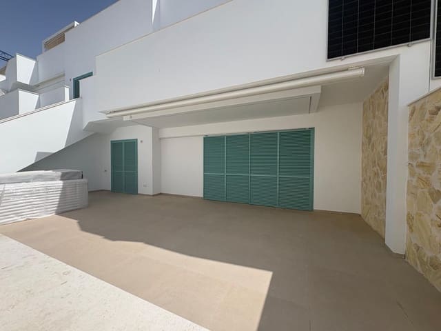 Bungalow de 3 habitaciones en Torre de la Horadada, Pilar de la Horadada en venta con piscina garaje - 380.000 € (Ref: 9547800)