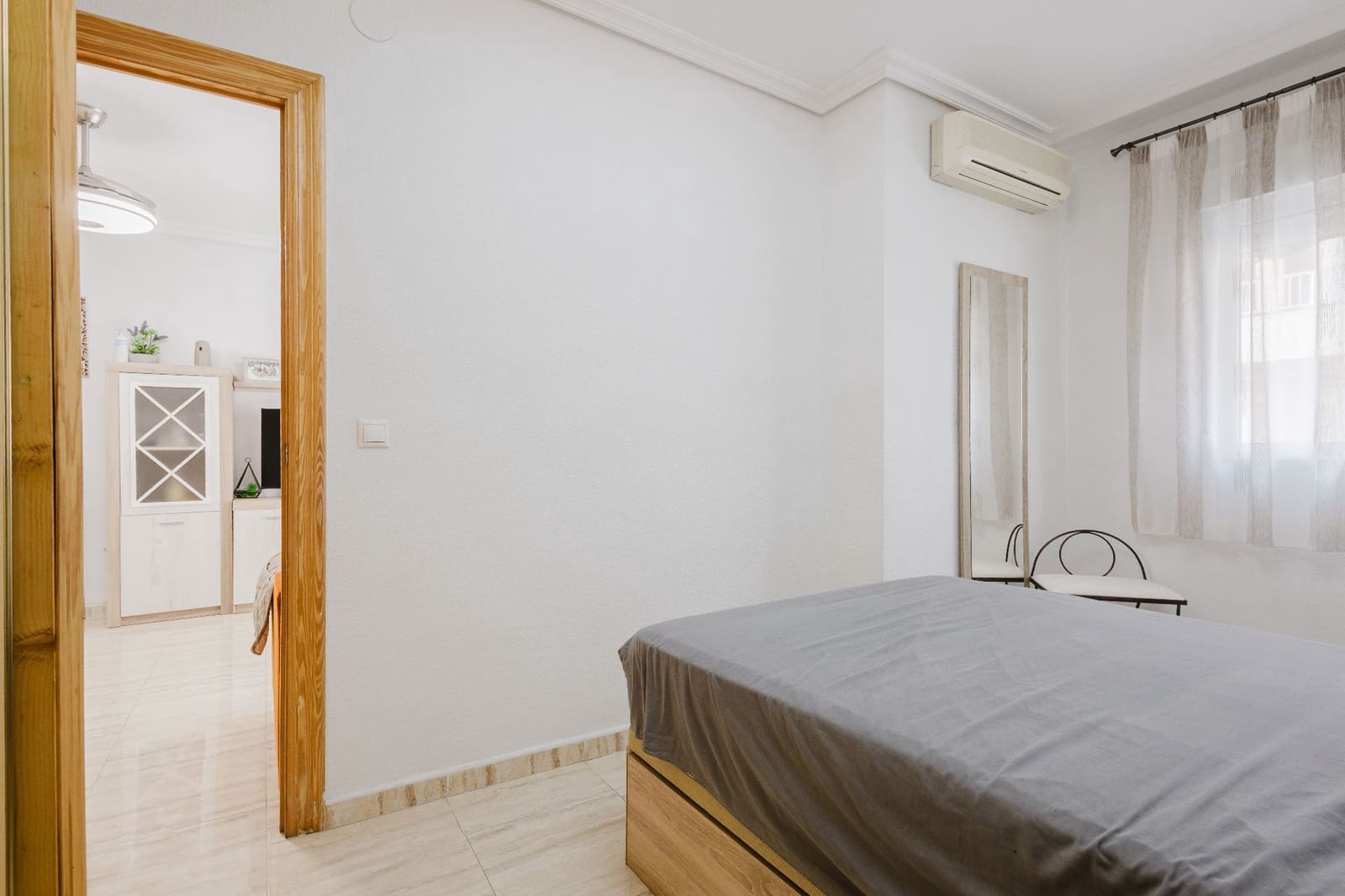 2 Zimmer Apartment zu verkaufen in Torrevieja - 159.990 € (Ref: 9555230)