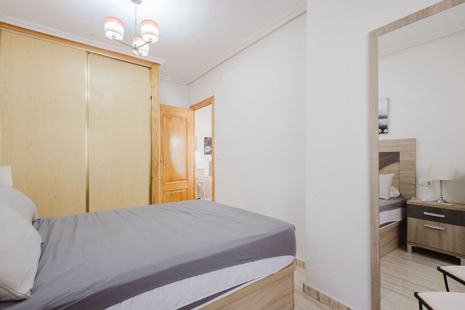 2 Zimmer Apartment zu verkaufen in Torrevieja - 159.990 € (Ref: 9555230)