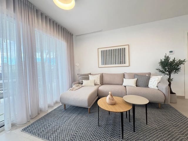 Apartamento de 3 habitaciones en Pilar de la Horadada en venta con piscina garaje - 329.000 € (Ref: 9582435)
