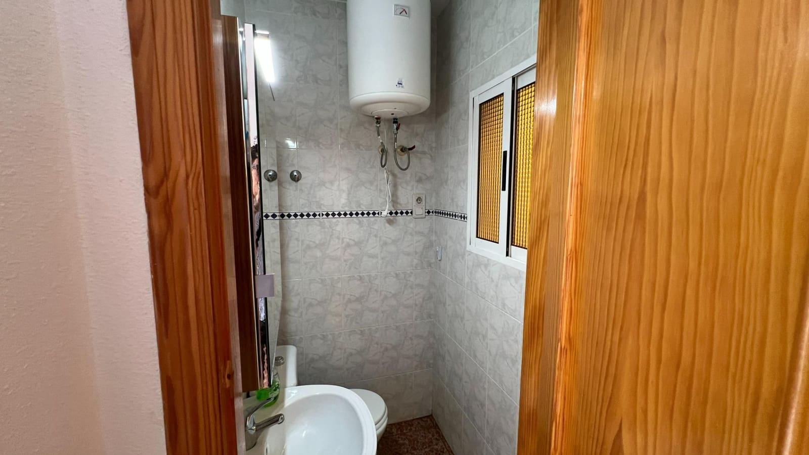 2 soverom Bungalow til salgs i Torrevieja med svømmebasseng - € 154 900 (Ref: 9604632)