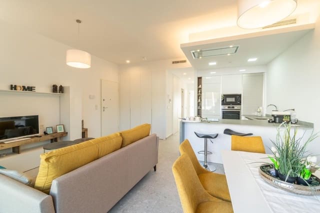 3 bedroom Bungalow for sale in Torrevieja with pool garage - € 289,900 (Ref: 9607549)