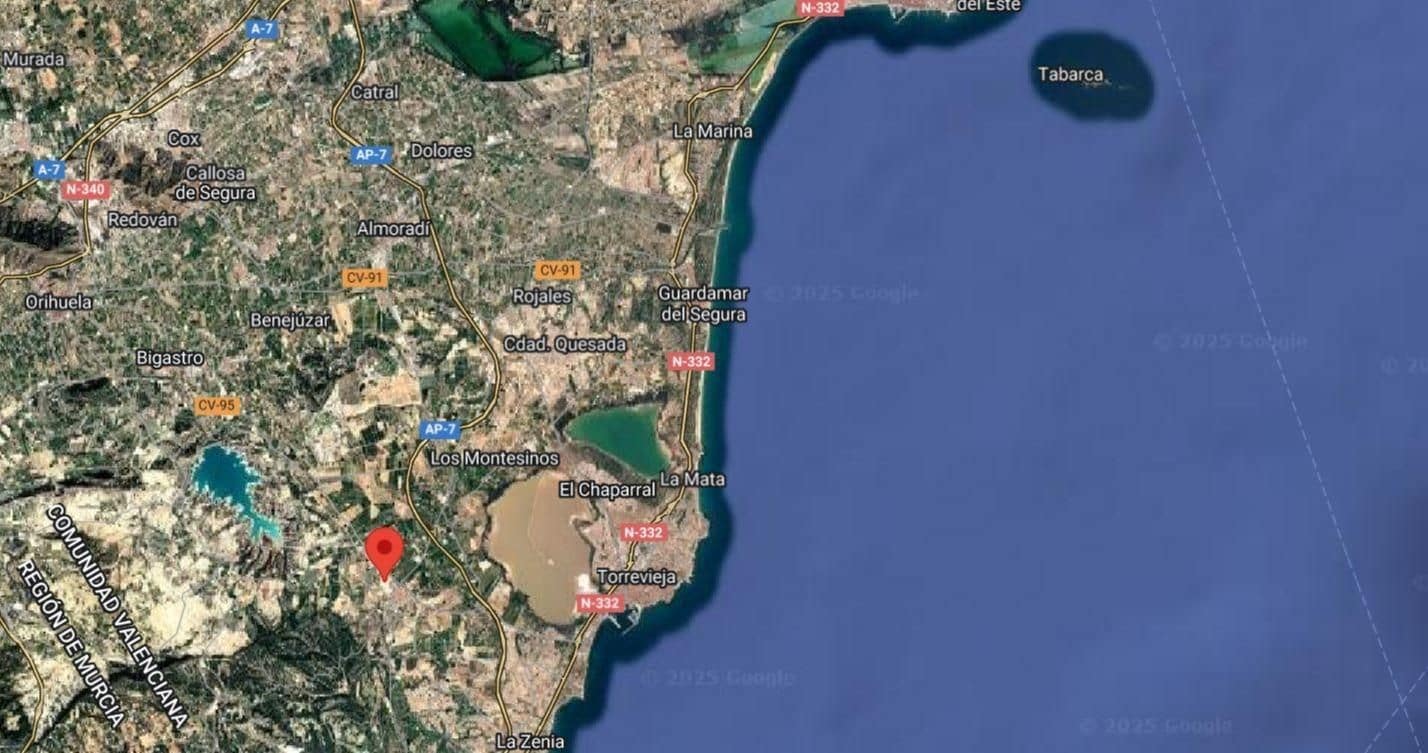 3 slaapkamer Bungalow te koop in San Miguel de Salinas met zwembad - € 249.900 (Ref: 9607551)