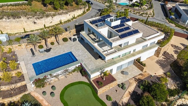 5 soveværelse Villa til salg i Dehesa de Campoamor, Orihuela - € 2.700.000 (Ref: 9611133)