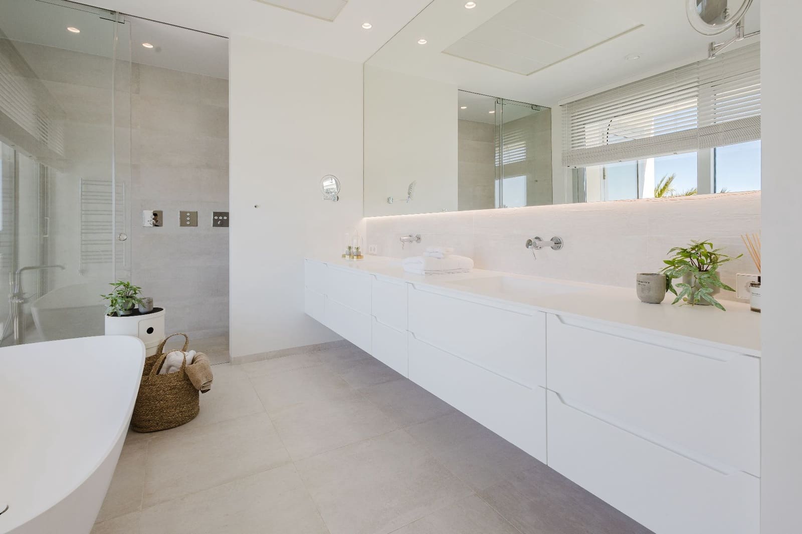 5 bedroom Villa for sale in Dehesa de Campoamor - € 2,700,000 (Ref: 9611133)