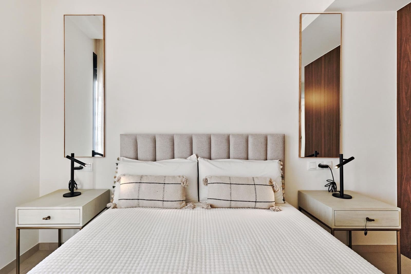 2 bedroom Apartment for sale in Torrevieja with pool garage - € 380,000 (Ref: 9611137)