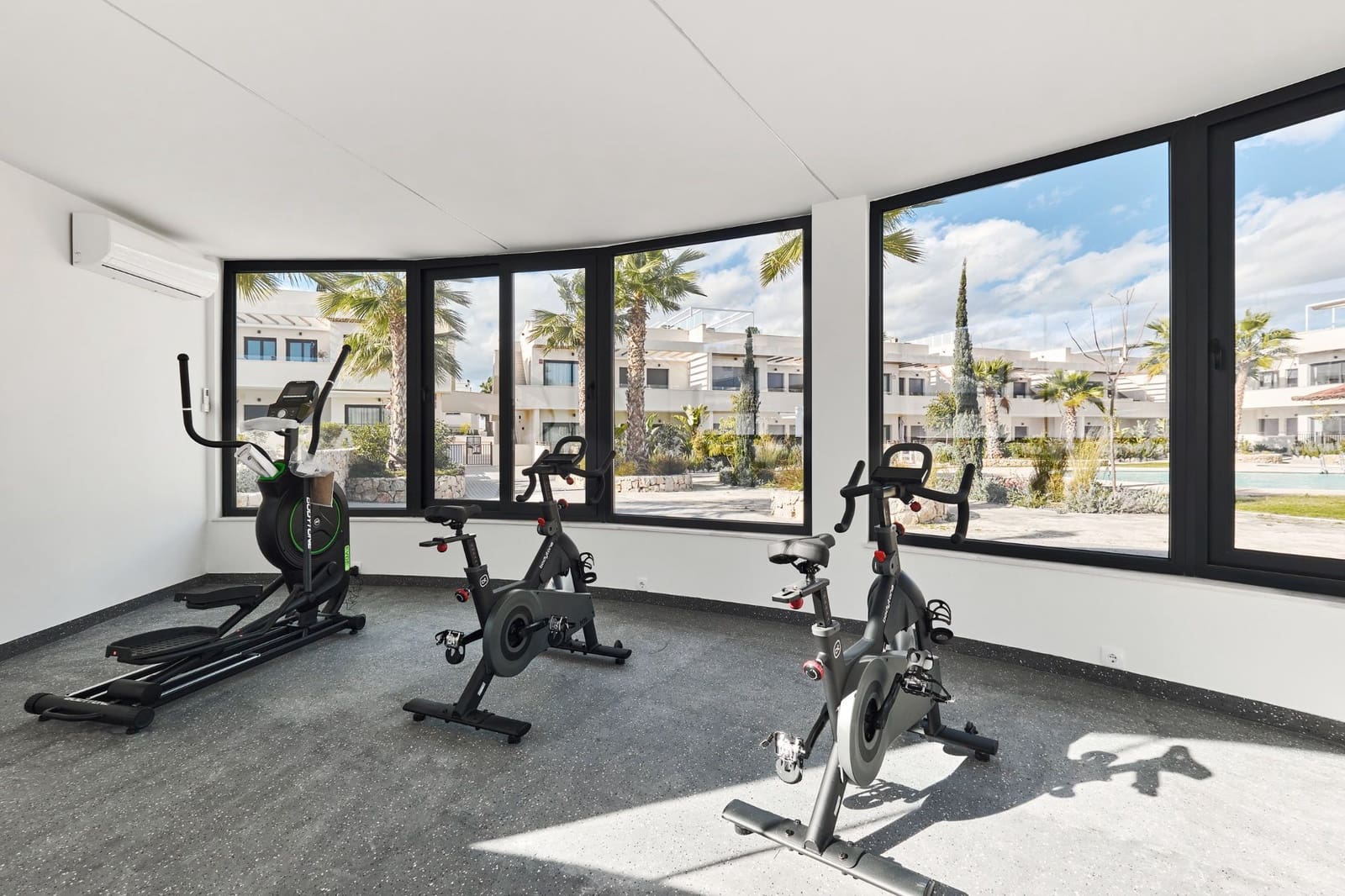 2 sovrum Lägenhet till salu i Torrevieja med pool garage - 380 000 € (Ref: 9611137)