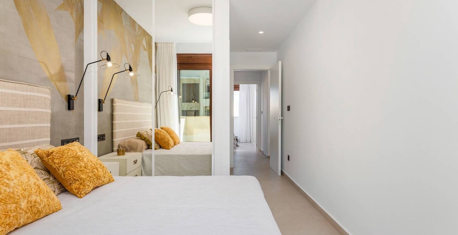 2 quarto Bungalow para venda em Torrevieja com piscina - 285 000 € (Ref: 9625362)