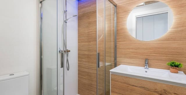 2 quarto Bungalow para venda em Los Balcones - Los Altos, Torrevieja com piscina - 285 000 € (Ref: 9625362)