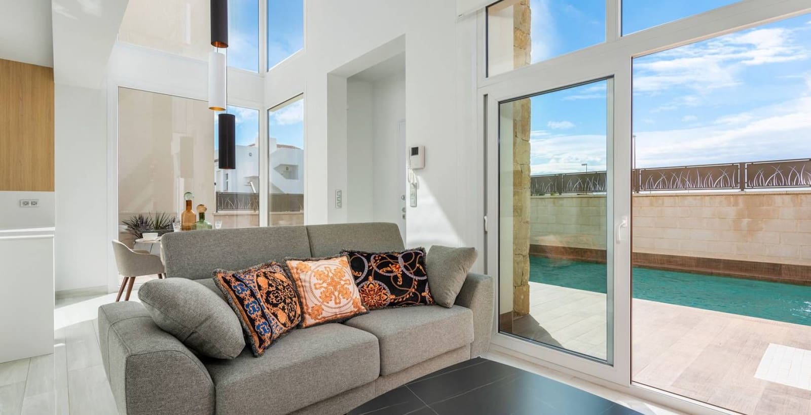 3 quarto Moradia para venda em Torrevieja com piscina garagem - 485 000 € (Ref: 9625363)