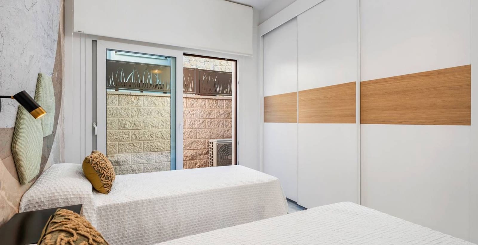 3 quarto Moradia para venda em Torrevieja com piscina garagem - 485 000 € (Ref: 9625363)